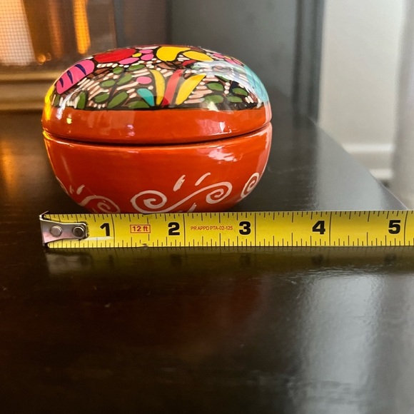 Mexican Folk Art Trinket Box is a beautifully handcrafted terra cotta piece - Picture 5 of 7